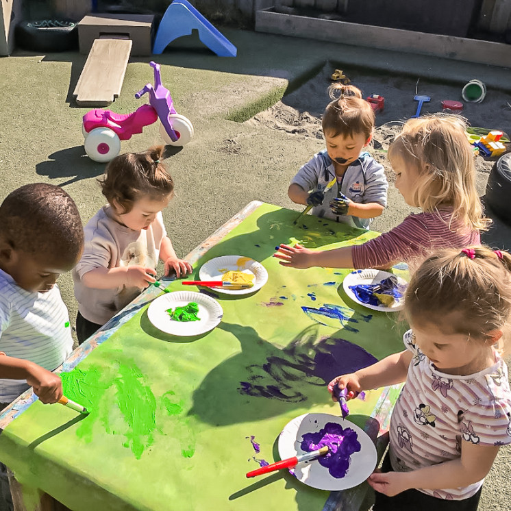 Outside painting at Busy Bees Western Heights