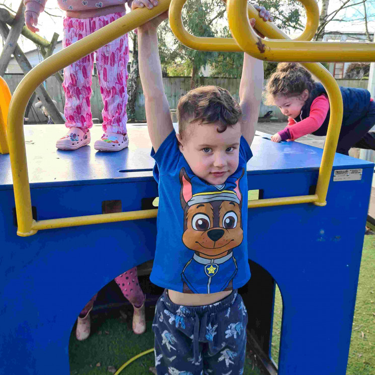 Testing physical limits at Busy Bees Carterton kindy
