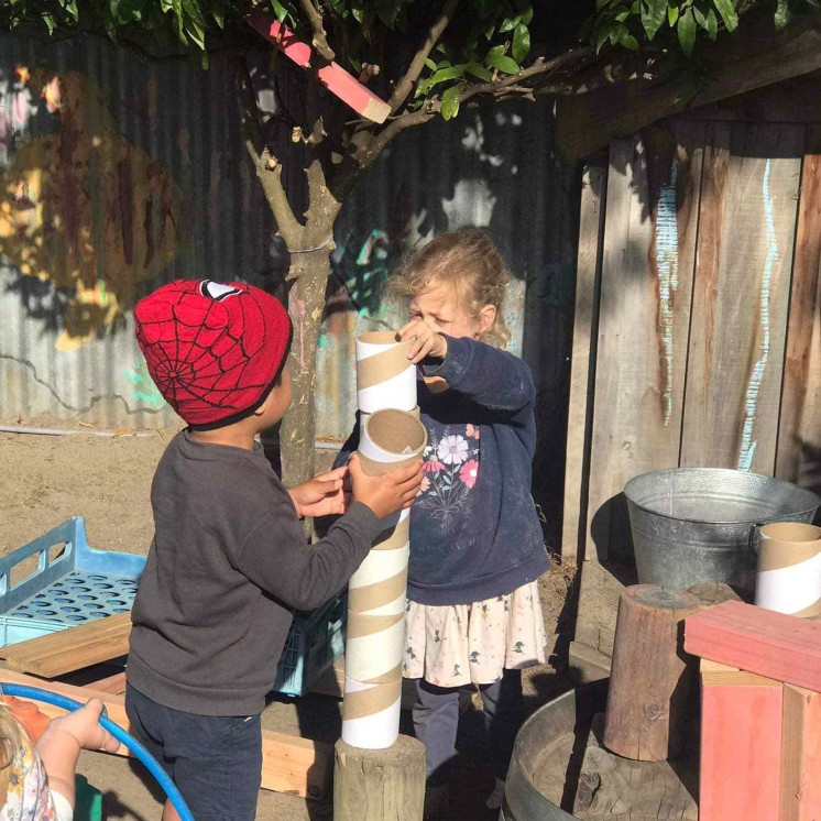 Busy Bees Frimley friends working together