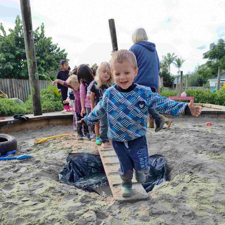 Toddler boy learning cognitive function at Busy Bees Kerikeri Preschool