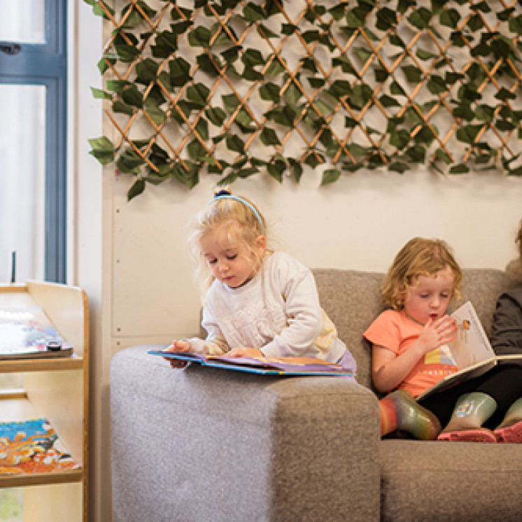 Children Reading at Busy Bees McGarvey Road