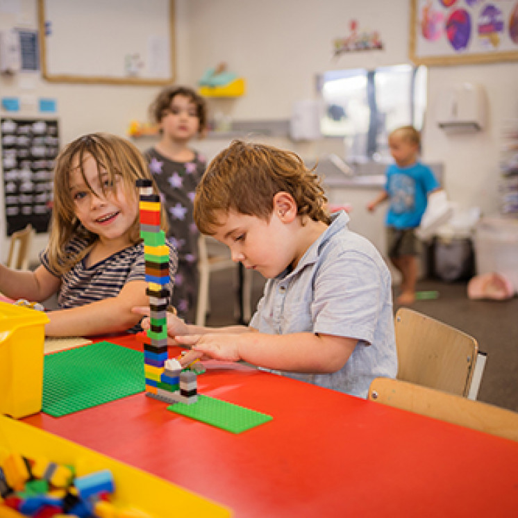 Busy Bees McGarvey Road Building with lego