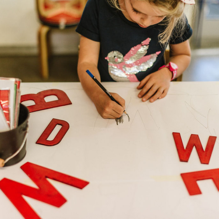 At Busy Bees Hardy Street we place value on transitioning children to primary school