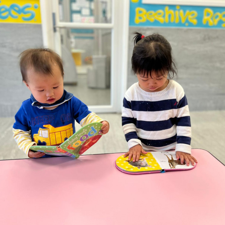 Quiet time reading at Busy Bees Ormiston Road