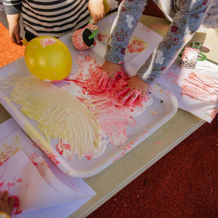Messy play fun at Busy Bees Richmond