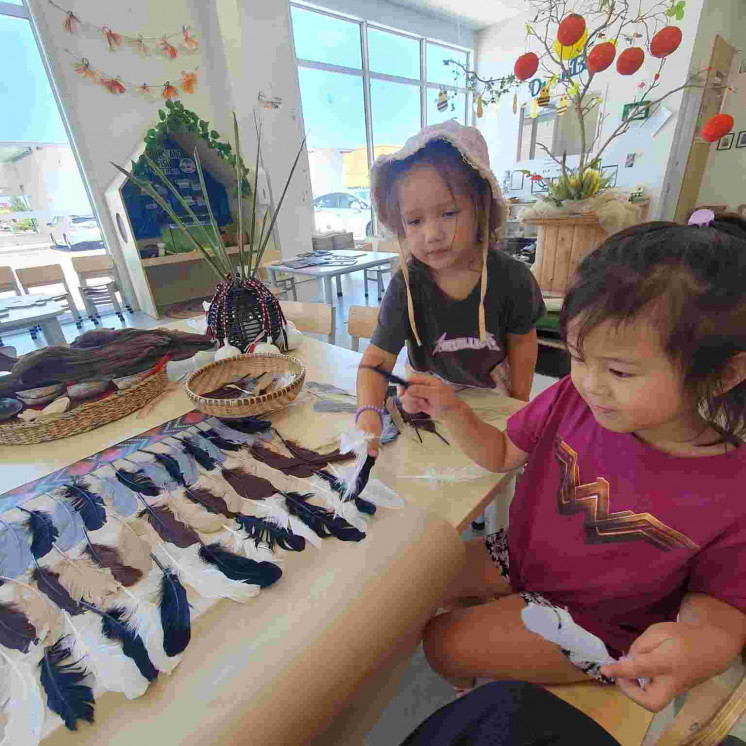 Daycare crafting at Busy Bees Te Rapa 