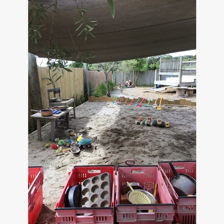 Busy Bees The Lakes New centre sandpit