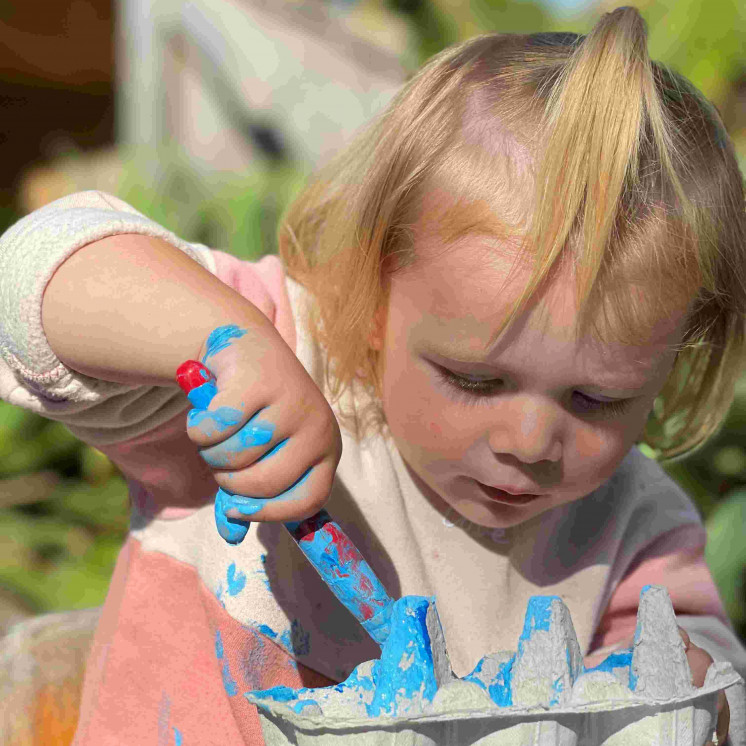 Recycling and crafting at Busy Bees Whau Valley 