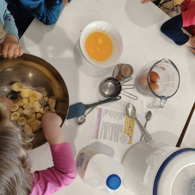 House of Wonder Forest Lake Cooking and baking activity