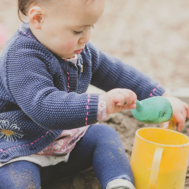 Messy outdoor fun at Silverstream Early Learning by Busy bees